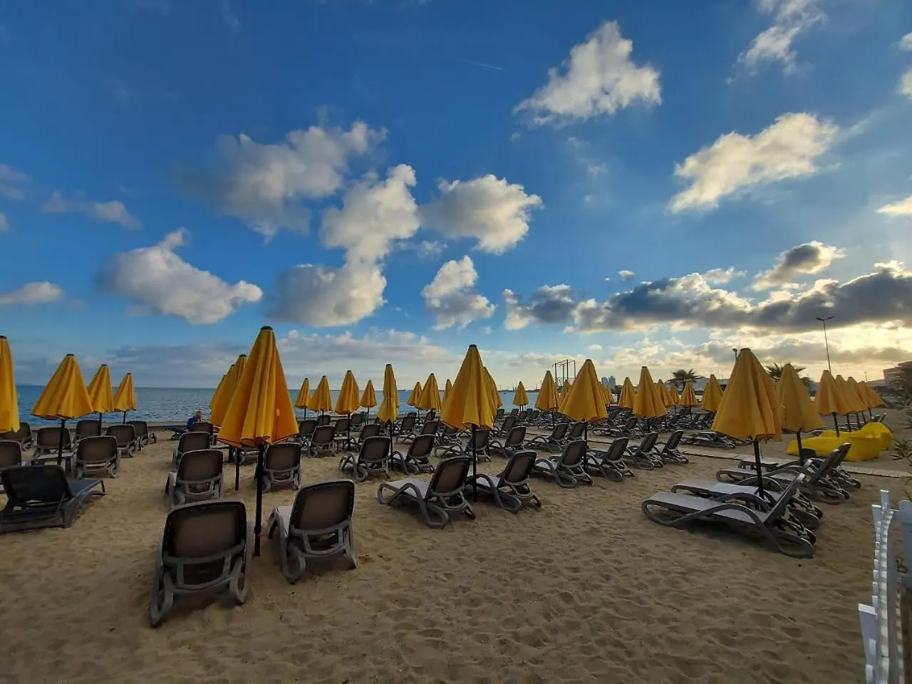 Bral Apartment 5 - Beachfront Durrës